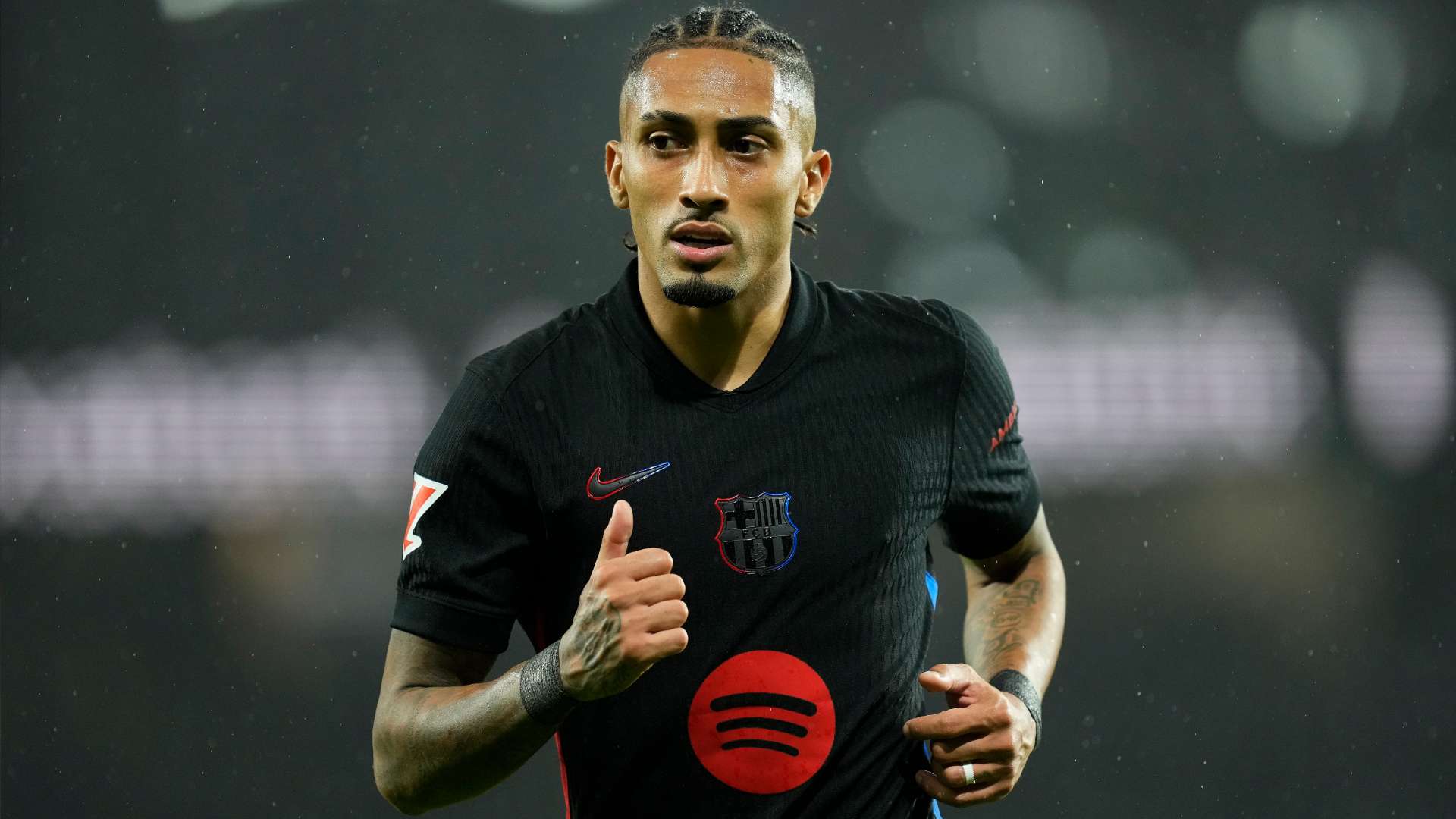 15.5万人口小国创造奇迹！巴萨70年前对阵世界杯最小参赛国，角球数定胜负！